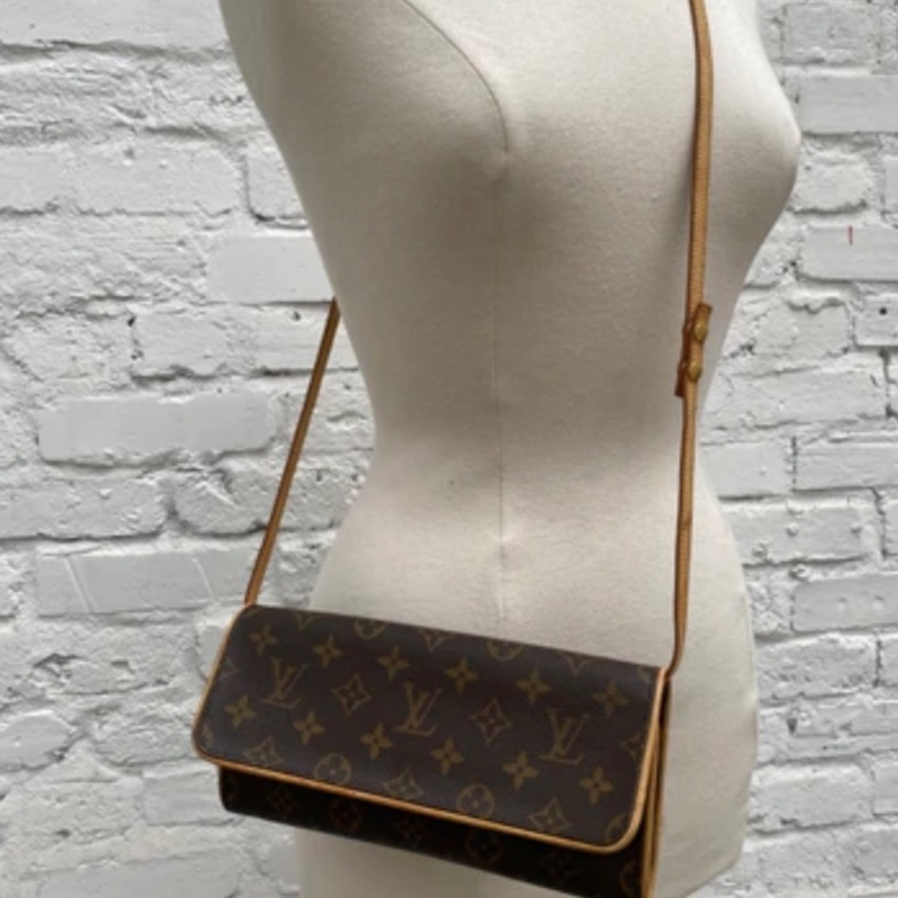 Louis Vuitton Twin GM Pochette
